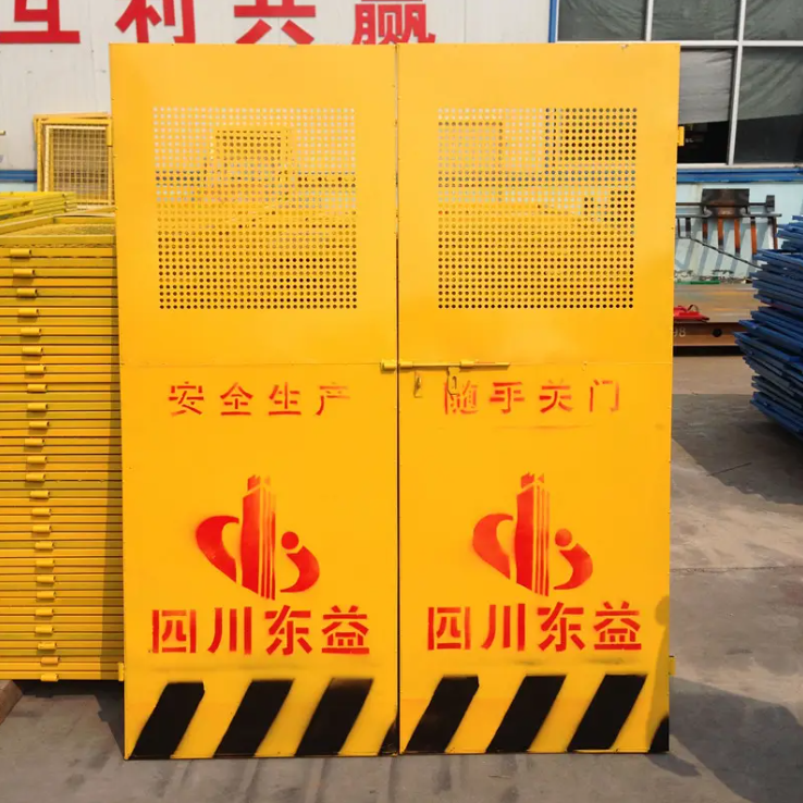 荔波施工电梯楼层防护门
